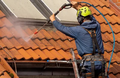 Démoussage et hydrofuge de toiture à Humbauville